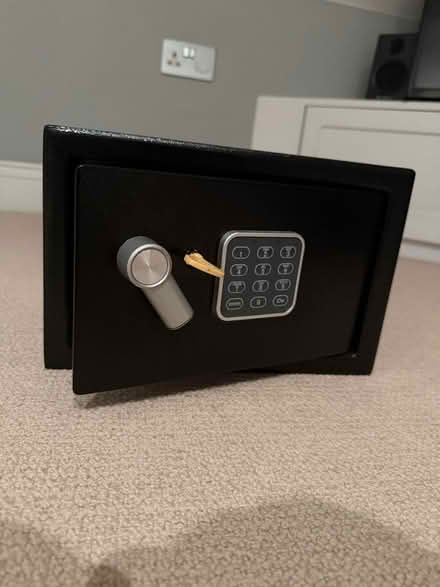 Photo of free Safe (Chiswick W4) #3
