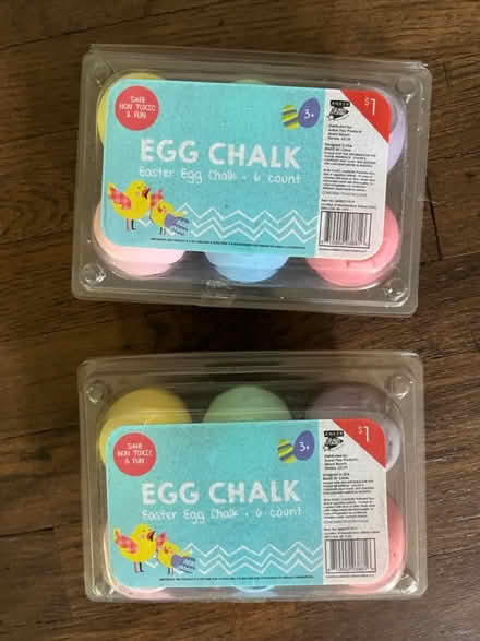 Photo of free egg chalk (Lawrence/ El Camino Real) #1