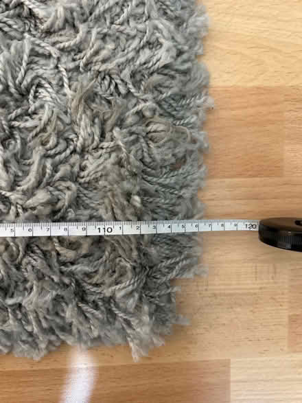 Photo of free Grey rug (Dennistoun, G31) #2