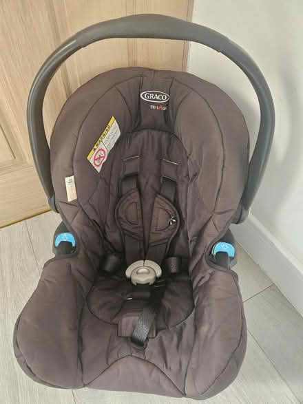 Photo of free Graco Baby Car Seat (Hall green B28) #1