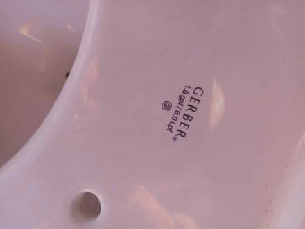 Photo of free Good working toilet (Edgewood/Alb eastside) #1