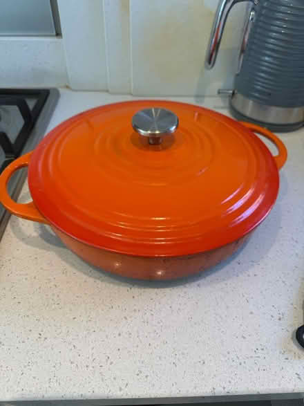 Photo of free Dutch oven (Chiswick W4) #1