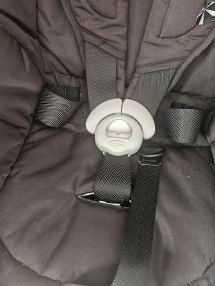 Photo of free Graco Baby Car Seat (Hall green B28) #3