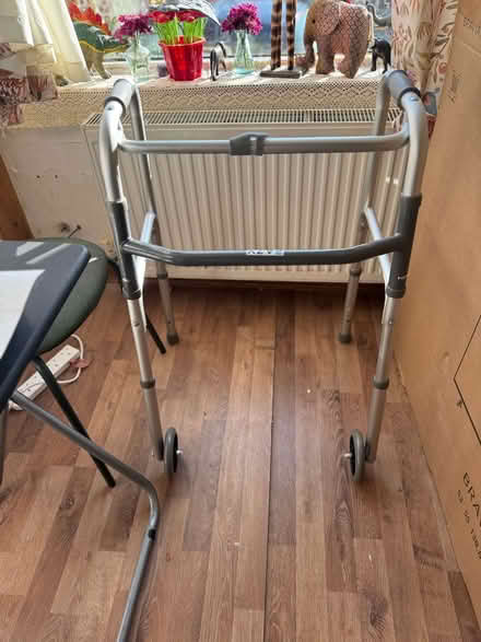 Photo of free walking stand with wheel (Central Watford WD17) #2