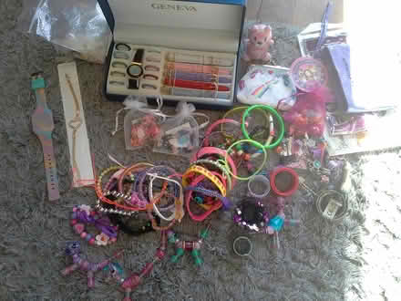 Photo of free childrens accesories (Shenley Brook End MK5) #1