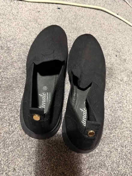 Photo of free Size 8 wide feet Black shoes (Carntyne G32) #1