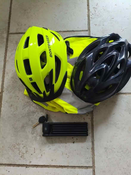 Photo of free bike bits, 2 helmets, 3 adult size reflective jackets lock (South Norwood SE25) #1
