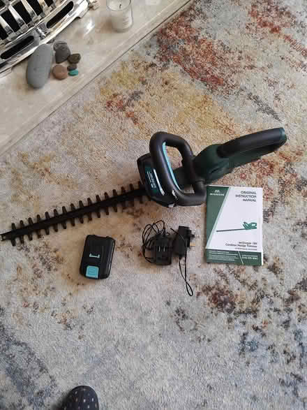 Photo of free hedge trimmer (SK11) #1
