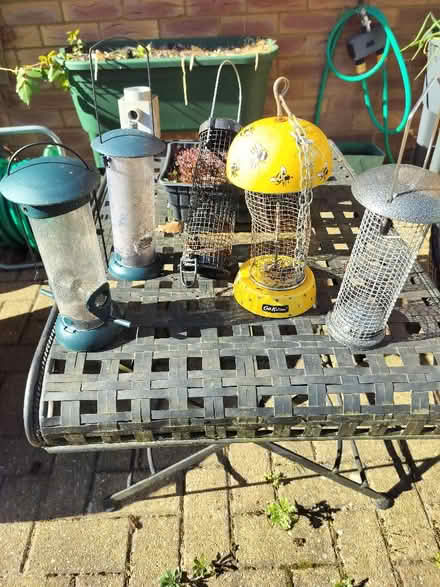 Photo of free 4 bird feeders (Southcote RG1) #1
