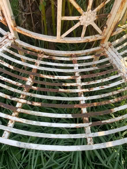 Photo of free Garden seat for tree (IP7) #2