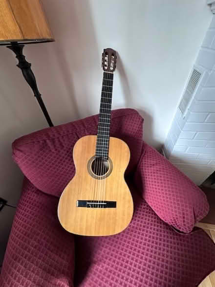 Photo of free classical guitar (Hastings on Hudson) #1