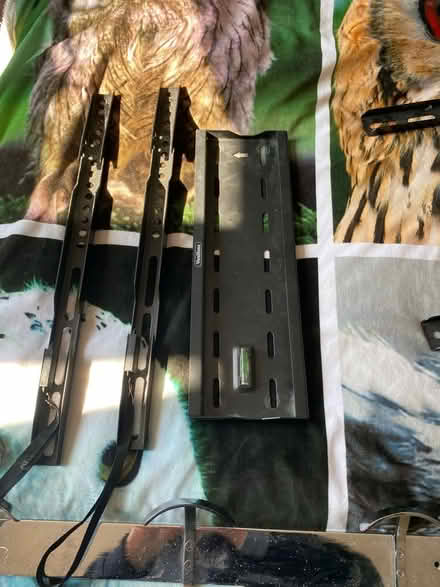 Photo of free Tv wall fixing mounts (Southborough TN4) #2