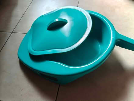 Photo of free Fracture bedpan (new) (Lee SE3) #2