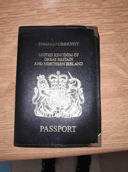 Photo of free Passport Case - black leather (Mayland CM3) #1