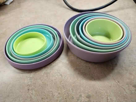 Photo of free Plastic containers (Gatineau) #1