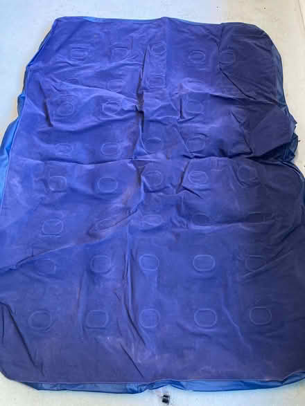 Photo of free 1 Double and 1 Single Air Mattress (slow leaks) (Walton Manor OX2) #2