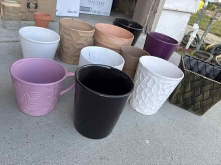 Photo of free Assortment of small flower pots (Sunnyvale/Cupertino) #2