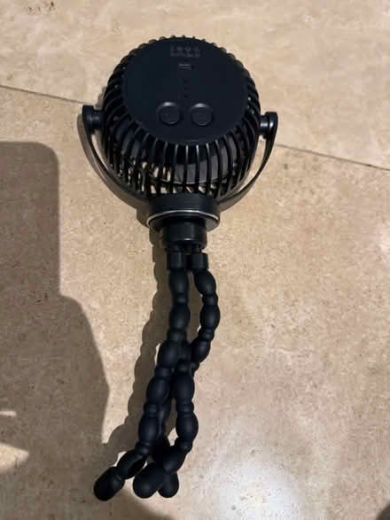 Photo of free Fan (Chiswick W4) #2