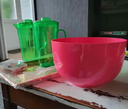 Photo of free Party drink and food bits.. (Troy Town ME1) #2