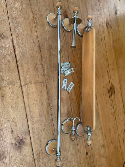 Photo of free Bathroom set (Sandford-on-Thames OX4) #1