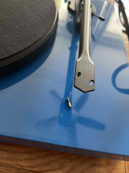 Photo of free record player -needs repair to work (Kensington Brooklyn) #3