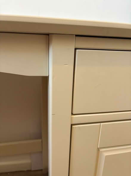 Photo of free Desk (Handsworth, S13) #3