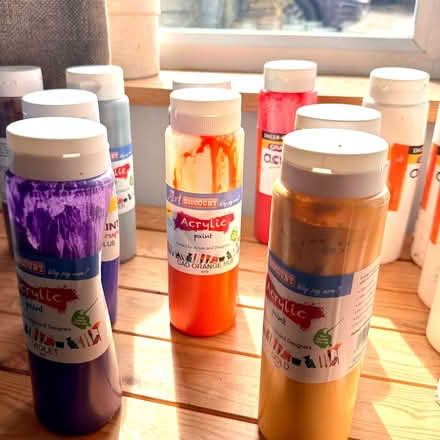 Photo of free 500ml bottles of Acrylic Paint (Chipping Norton OX7) #4