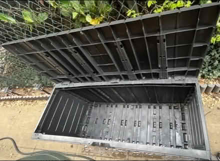 Photo of free Large Black Outdoor Garden Lockable Storage Box (270L) (Beaconsfield HP9) #1