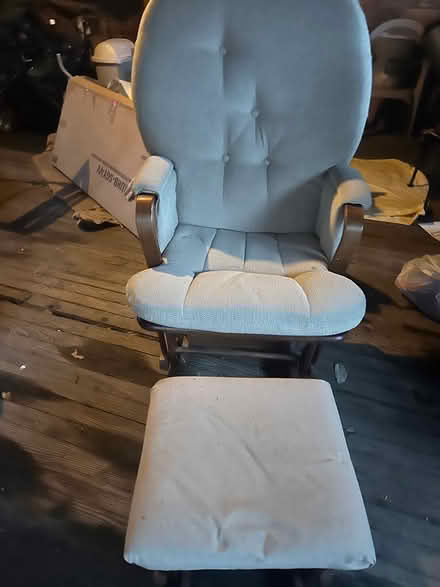 Photo of free Glider rocker (Oglebay) #1