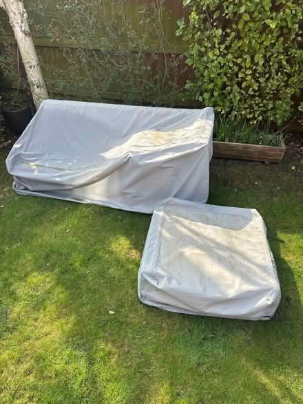 Photo of free Patio furniture covers (Maperley ng3 NG3) #2