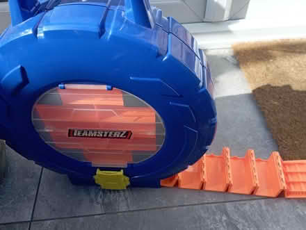 Photo of free Winding up car holder (St Albans AL4) #1