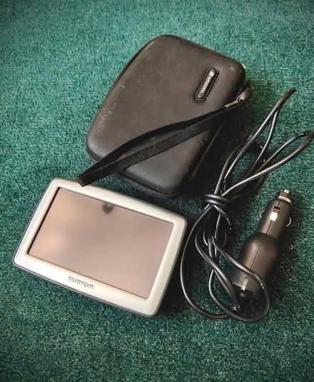 Photo of free 3 TomTom Navigators + Attachments (White City, W12) #4