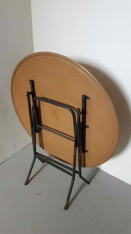 Photo of free Circular Table (Queenstown, near MRT) #2