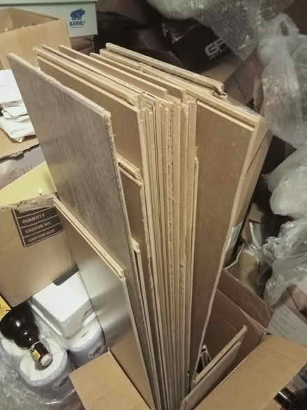 Photo of free Various sizes of laminate flooring (Sharow S118BL) #3