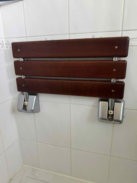 Photo of free Shower seat (Leatherhead) #1