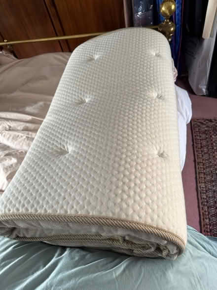 Photo of free Mattress topper (OX7 3QP) #1
