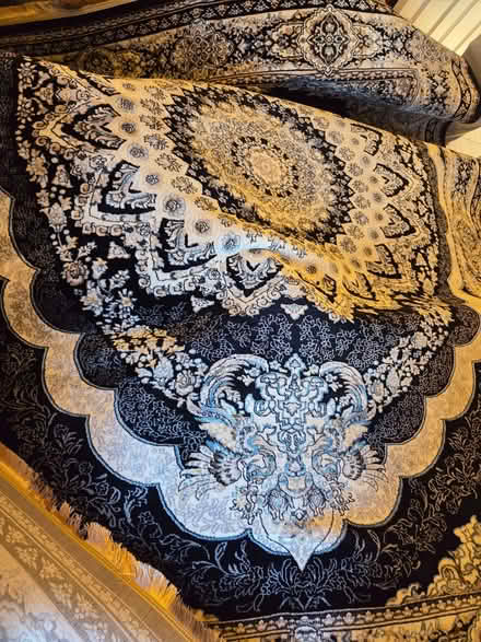 Photo of free Large Rug Anatolia dimensions in photo (Richmond TW10) #1