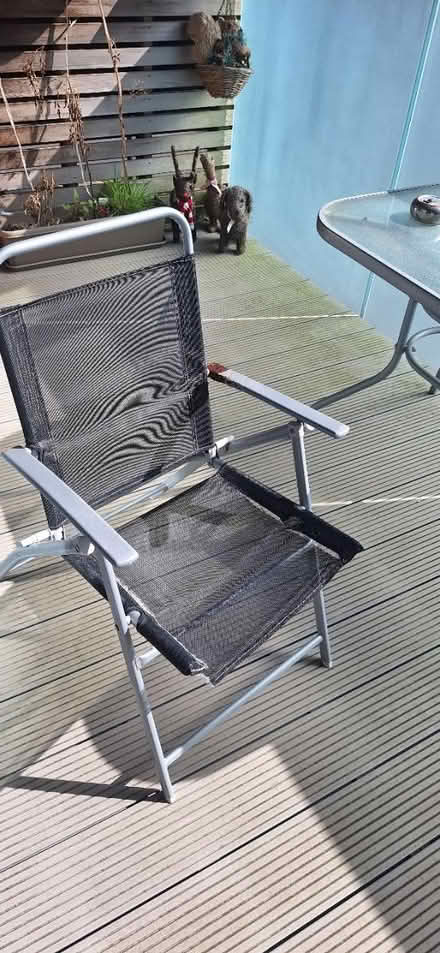 Photo of free chair (TW8) #1