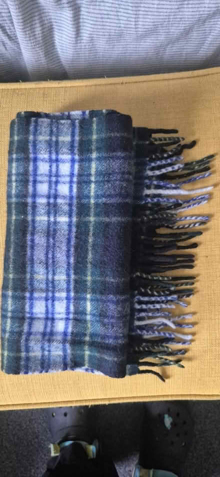 Photo of free Woolen scarf (E17) #2