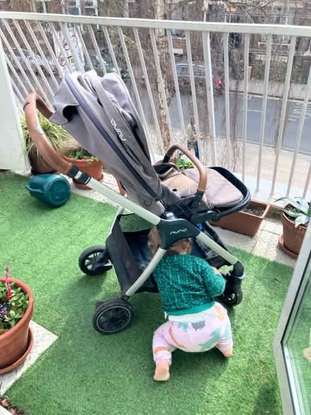 Photo of free Nuna pram (Gospel Oak NW5) #4