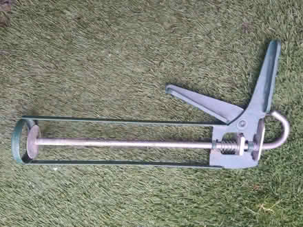 Photo of free Glue/Mastic Gun (Leighton buzzard LU7) #1