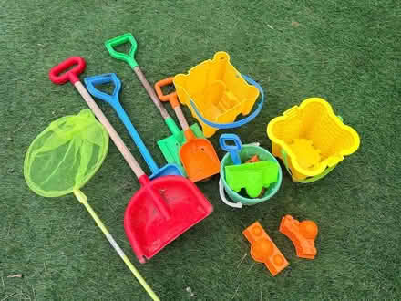 Photo of free Buckets and spades (Mapperley Park NG3) #1