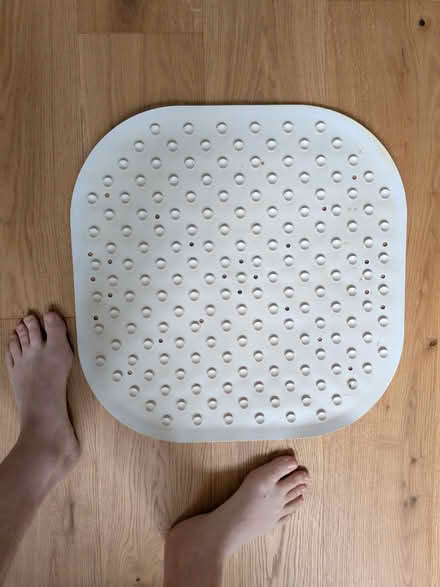 Photo of free Shower mat (Harpenden AL5) #2