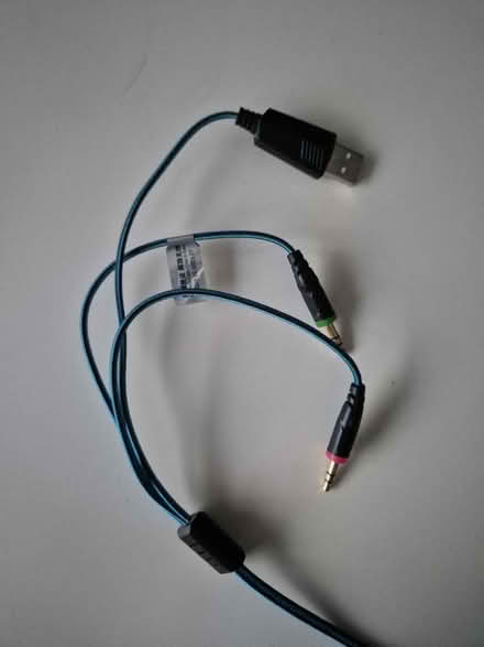 Photo of free Gaming headset USB wired (Wolverhampton WV10) #4