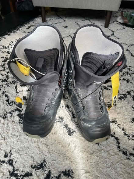 Photo of free Size 8 Burton Hail snowboard boots (St Albans AL1) #2