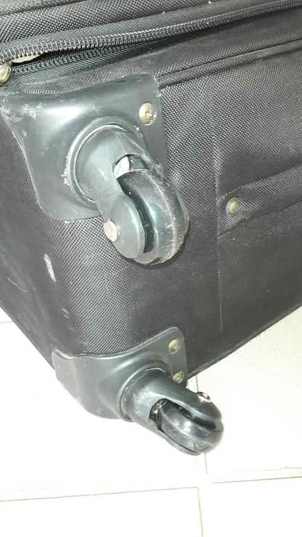 Photo of free Suitcase "Victoria" Brand (Queenstown, near MRT) #3