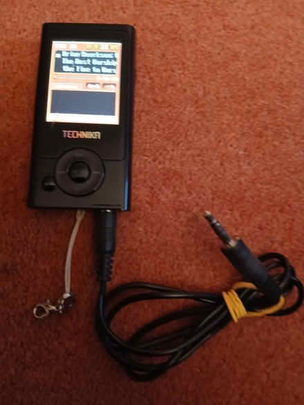 Photo of free technika mp3 player (B90 shirley) #1