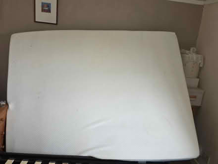 Photo of free Simba hybrid king size mattress (M22 airport) #1