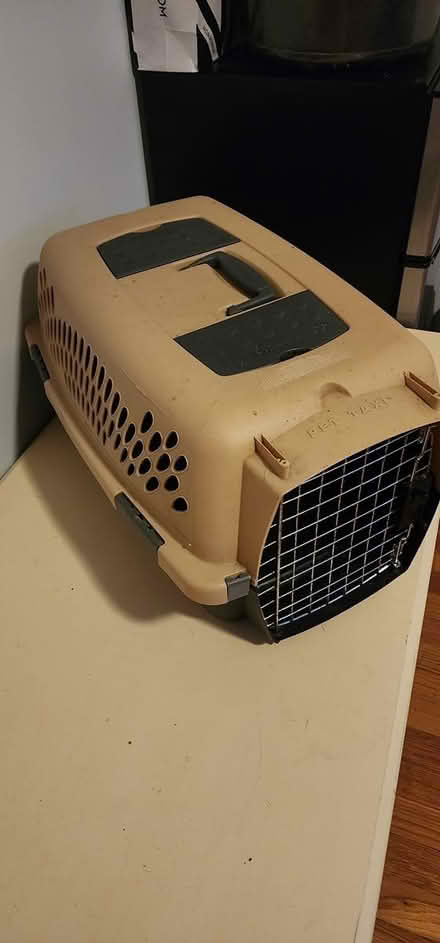 Photo of free Pet carrier (Dracut) #2