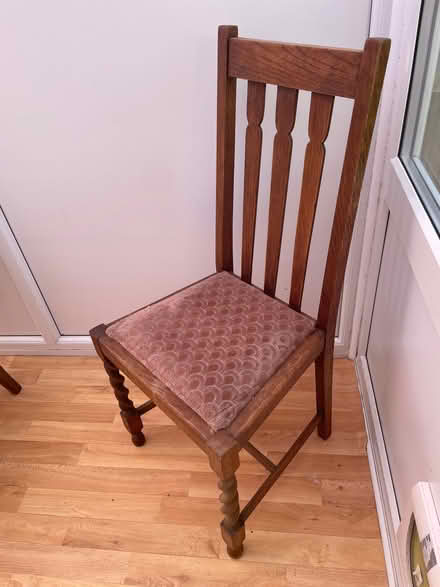 Photo of free 1 chair (Bognor Regis PO21) #3